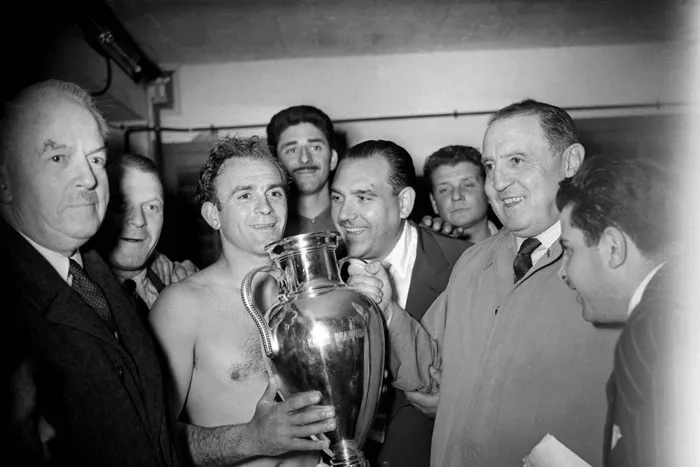 Lịch sử 15 chức vô địch C1/Champions League của Real Madrid qua ảnh