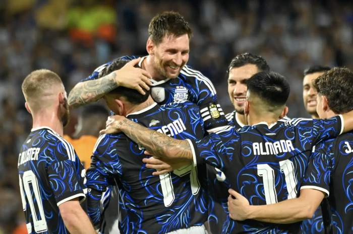 Tuyển Argentina thắng dễ Honduras dù vắng Messi - Báo Người Lao Động
