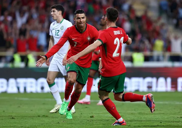 Bồ Đào Nha - CH Czech (2 giờ ngày 19.6): Bài toán Ronaldo