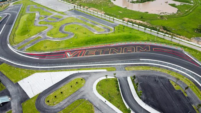Hình ảnh khác lạ của đường đua F1 nhìn từ trên cao | Báo Dân trí
