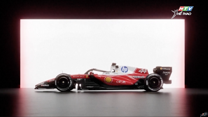 Đội đua F1 Ferrari ra mắt mẫu xe cho mùa giải mới