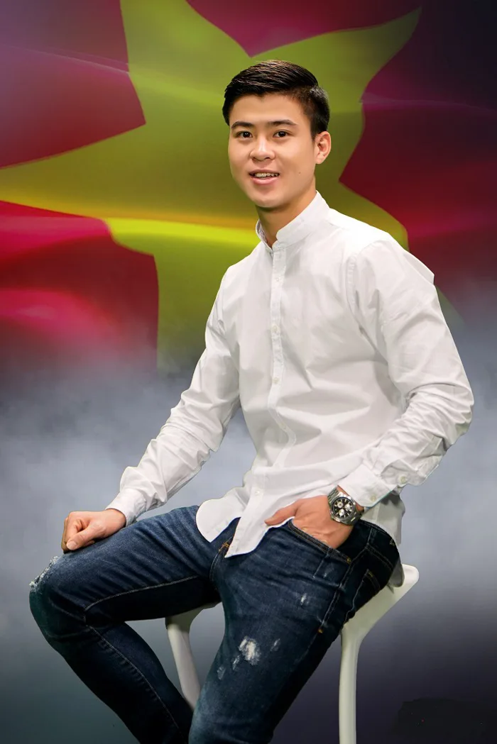 Hình ảnh cầu thủ Duy Mạnh đẹp trai, cute, tài năng