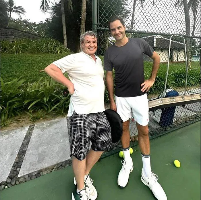 Roger Federer khoe ảnh du lịch Việt Nam, fan không khỏi thắc mắc một điều