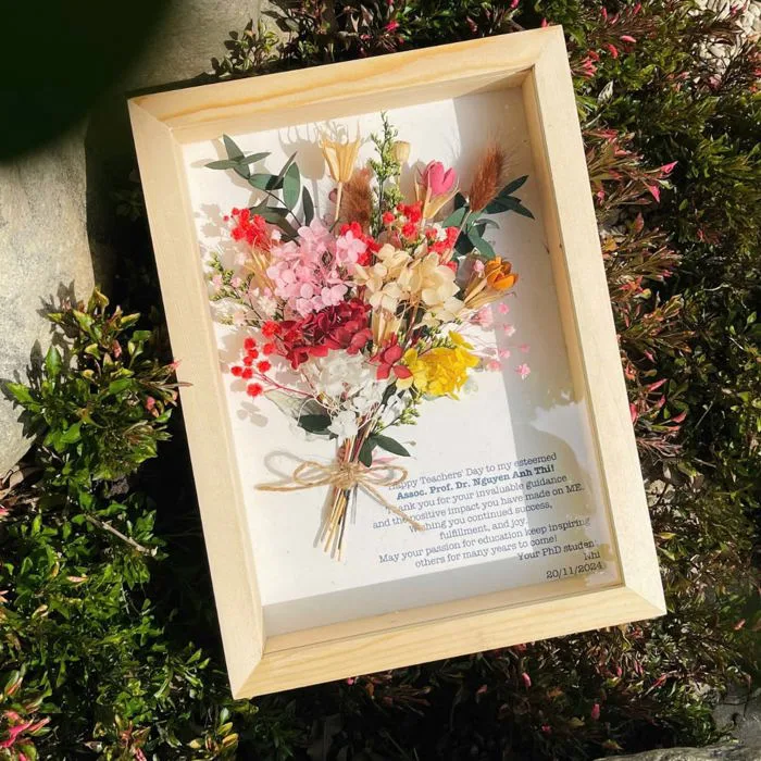 Khung Ảnh Hoa Khô Khắc Tên, Quà Kỷ Niệm Cá Nhân Hóa - Tamy Beloved