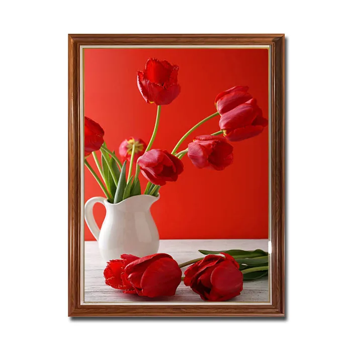 Tranh khổ đứng bình hoa tulip màu đỏ đẹp HML211