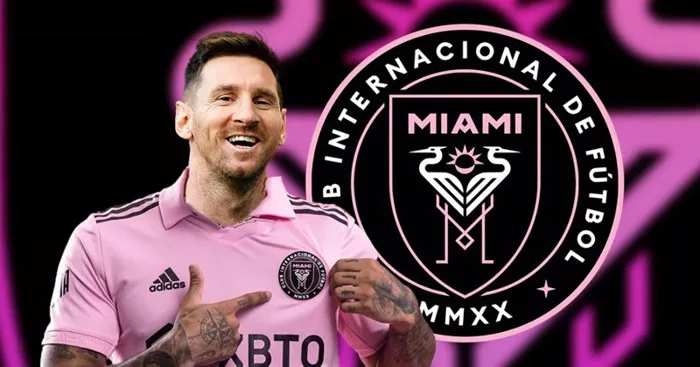 Apple chào đón Messi đến Inter Miami bằng biển quảng cáo GOAT khổng lồ