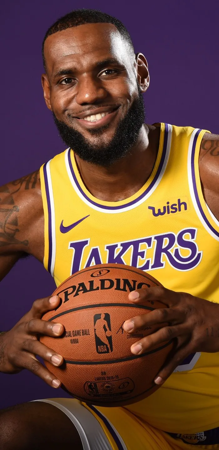 LeBron James Wallpapers (29 images) - WallpaperCat