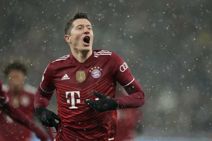 Robert Lewandowski Wallpapers (30 images) - WallpaperCat
