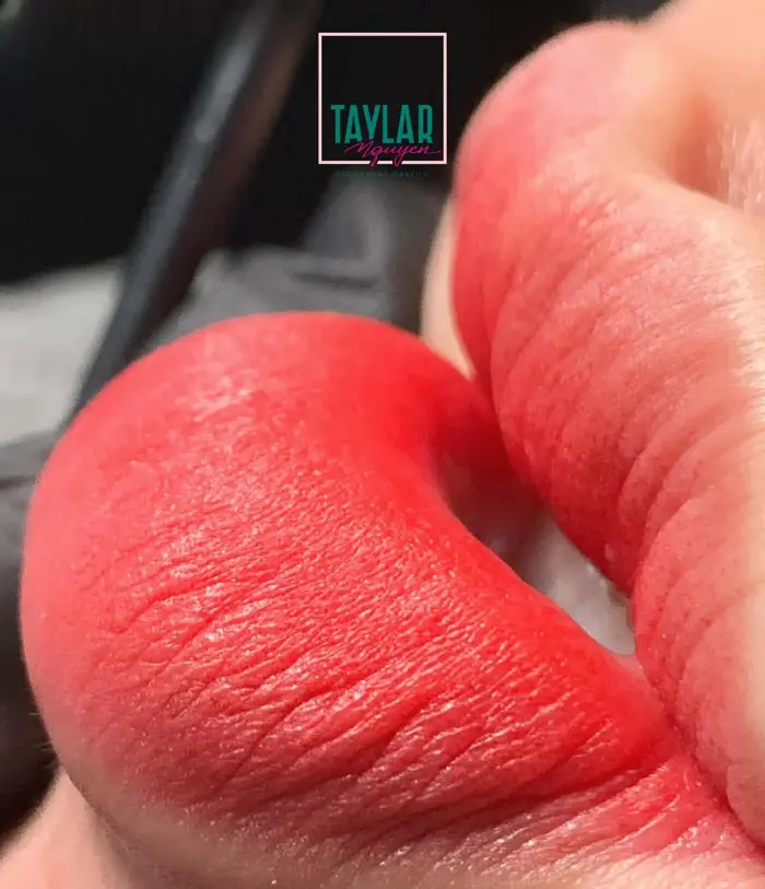 Phun môi màu cam sữa - Tone màu đang được ưa chuộng