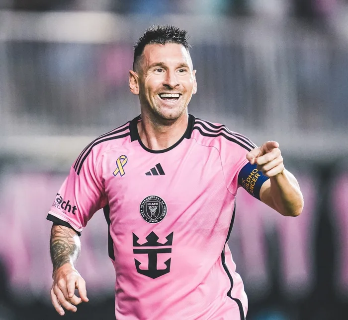Messi tỏa sáng rực rỡ trong ngày tái xuất Messi tỏa sáng rực rỡ trong ngày tái xuất