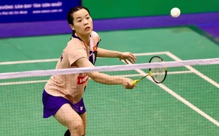 Nguyễn Thùy Linh di chuyển đến Anh an toàn