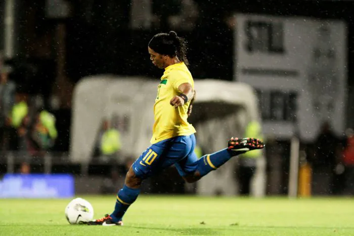 Ronaldinho Wallpapers and Backgrounds