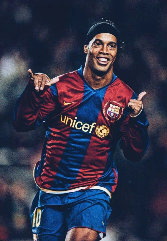 21 Ronaldinho legend ideas | soccer wallpaper ronaldinho, ronaldinho wallpapers legends, ronaldinho poster