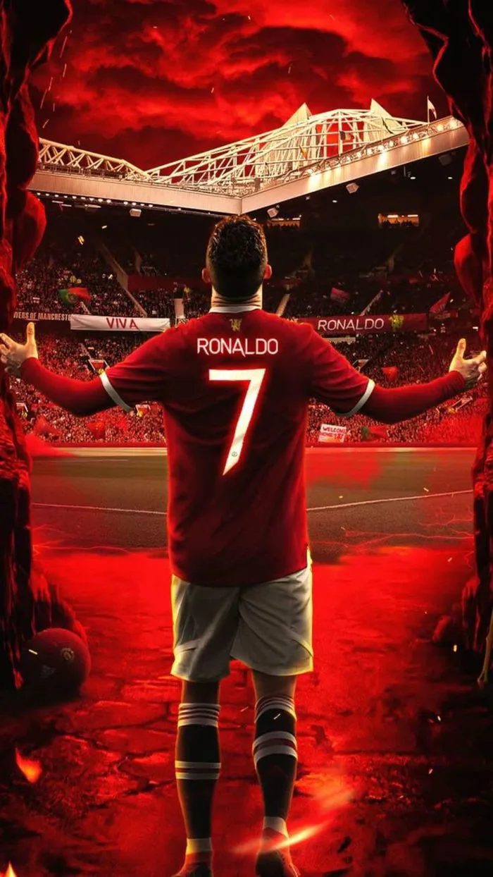299+ Hình nền Ronaldo siêu đẹp, ngầu trên sân cỏ cho điện thoại, máy tính