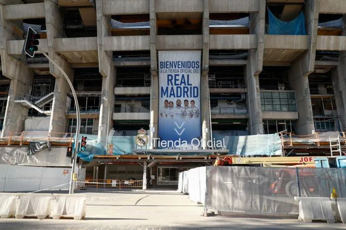 Real Madrid lần đầu thi đấu trên sân nhà Bernabeu sau 18 tháng