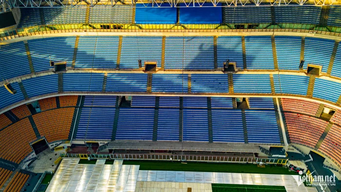 Bất ngờ với sân vận động San Siro 99 tuổi của hai đội bóng thành Milan