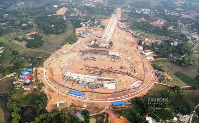 Trên đại công trường xây dựng sân vận động lớn nhất Thái Nguyên