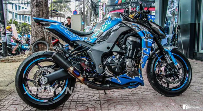Hình ảnh Kawasaki Z1000 độ phiên bản Happy New Year 2017 « Xe Liberty -  Thông tin giá bán