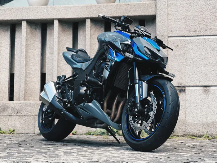 167 . Kawasaki Z1000 ABS Xám xanh dương Model 2018