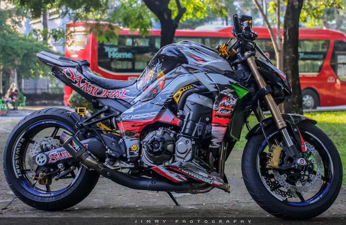 Z1000 độ kiểng tuyệt đẹp theo phong cách Samurai