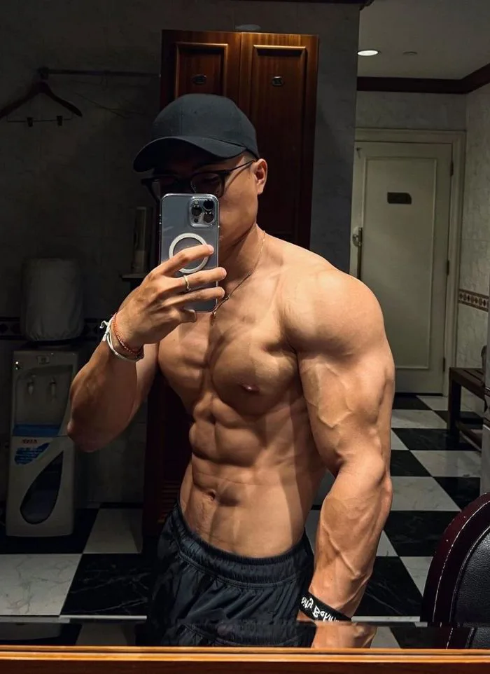 50+ ảnh trai đẹp 6 múi tập gym khoe cơ bụng sắc nét như tạc