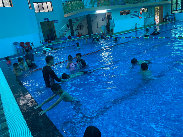 Câu lạc bộ bơi lội hè 2024: Lan tỏa niềm đam mê với môn thể thao bơi lặn