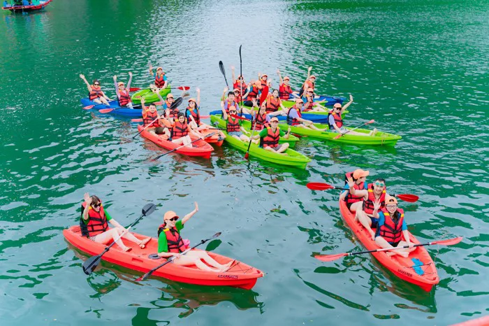 Dịch vụ chèo thuyền Kayak - Hai Water Sports