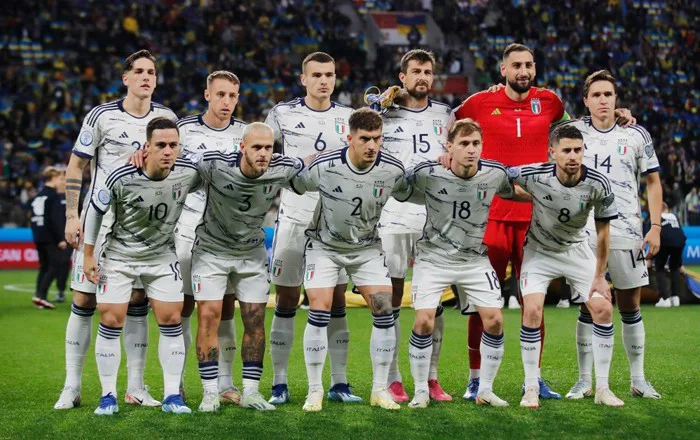 Hình ảnh trận đấu đội tuyển Italy giành vé vào VCK EURO 2024 sau khi hòa  Ukraine