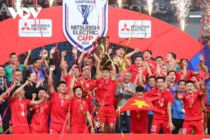 Chùm ảnh ĐT Việt Nam nâng cao cúp vô địch ASEAN Cup 2024