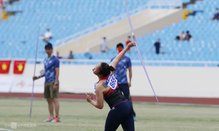 VĐV ném lao dân tộc Thái phá kỷ lục SEA Games - Báo VnExpress Thể thao