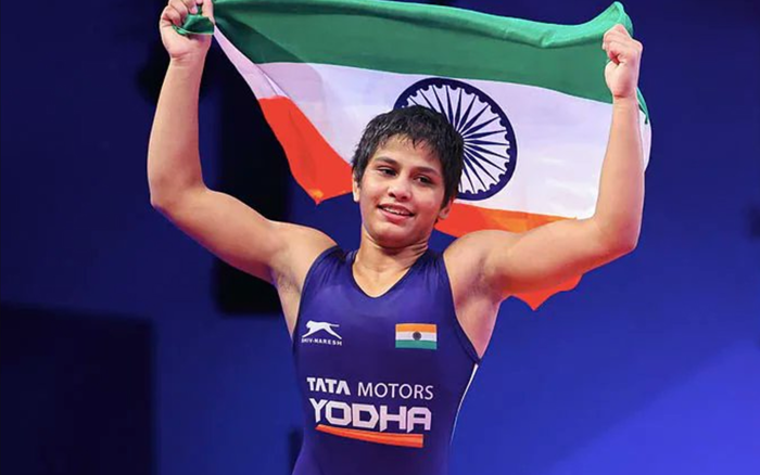 Khán giả 'đứng hình' xem cú ném lao phá kỷ lục Olympic của Nadeem - Tuổi  Trẻ Online