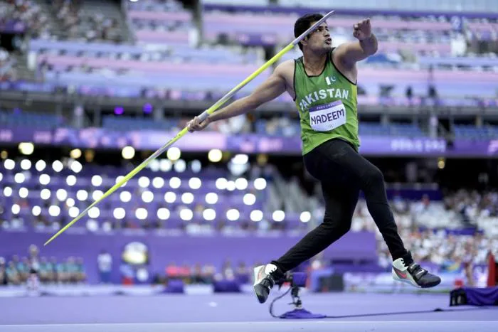 Từ cây lao tự chế đến vô địch Olympic 2024 - Báo VnExpress Thể thao