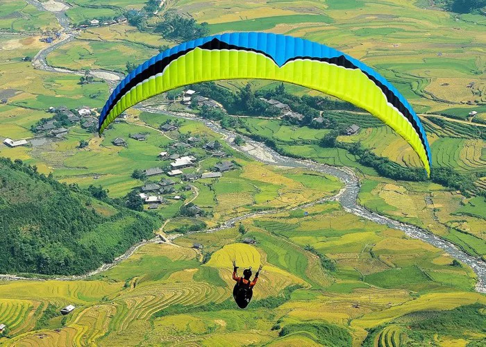 Trải nghiệm chơi dù lượn mới lạ khi du lịch Tây Bắc - iVIVU.com