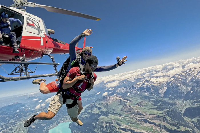 Trải nghiệm nhảy dù ở Interlaken Thụy Sĩ – Hành trình chinh phục bầu trời  và thiên nhiên hùng vĩ