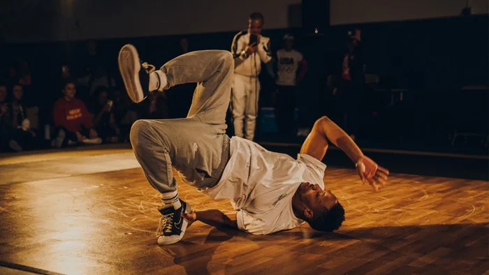 Nhảy Hip Hop và nhảy Breaking không phải là MỘT! - VanHoaDuongPho
