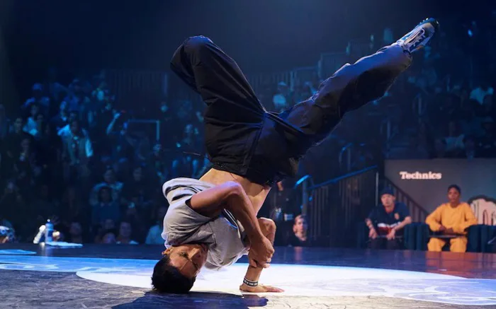 Nhảy hip hop breaking - môn thi mới tại Olympic Paris - Tuổi Trẻ Online
