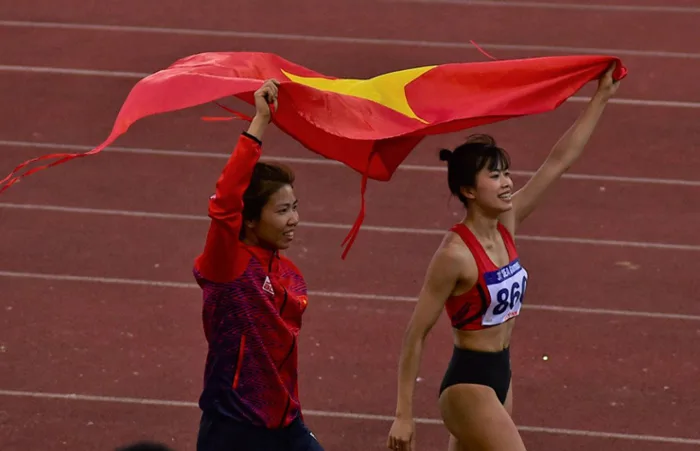 Bất ngờ người đẹp Ngọc Hà nhảy xa hơn cả Thảo 