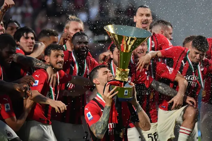 AC Milan vô địch Serie A: Scudetto của đắng cay và hạnh phúc | CHUYÊN TRANG THỂ  THAO