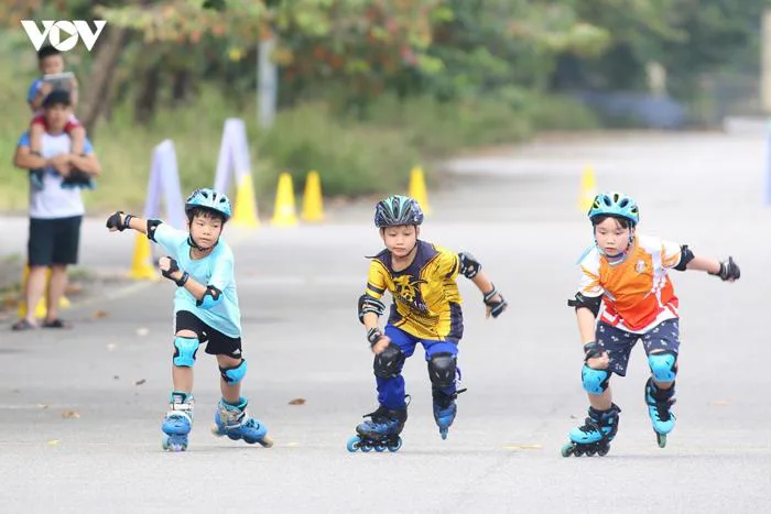 Những khoảnh khắc ấn tượng ở giải trượt patin Roller Sports Hà Nội 2020 |  VOV.VN