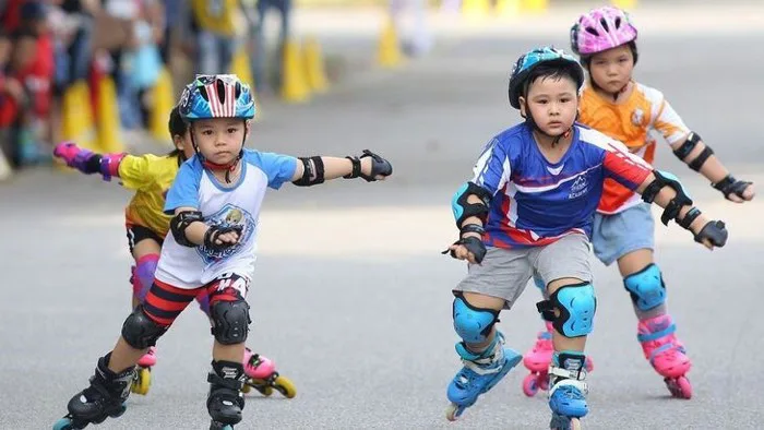 7 lợi ích tuyệt vời khi cho trẻ học trượt patin
