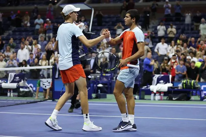 Bất chấp phàn nàn của vận động viên, US Open giữ truyền thống thi đấu vào  đêm muộn