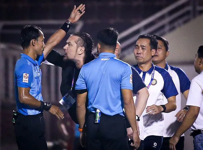 V.League vào lịch sử... bóng đá thế giới (!) - Báo Đồng Nai điện tử