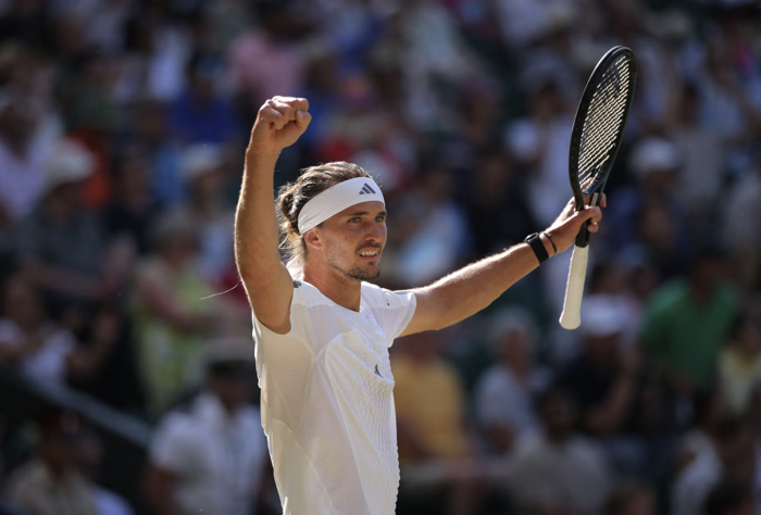 Gauff và Zverev lập cột mốc mới tại Wimbledon, Osaka dừng bước