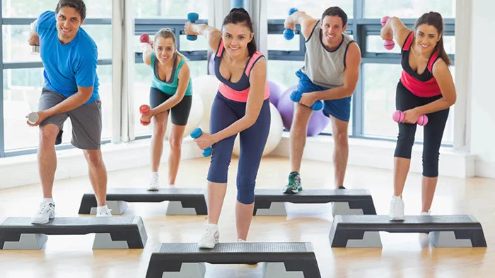 25 Hình ảnh Trang Trí Phòng Aerobic đẹp - Xưởng Tranh Waki