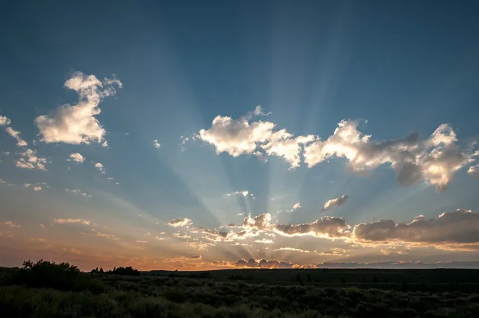 Bạn đã bao giờ thấy tia chạng vạng? - VẬT LÝ THIÊN VĂN