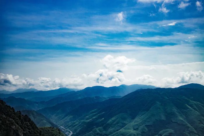 hình ảnh : Bầu trời, Địa hình đồi núi, màu xanh da trời, đám mây, thiên  nhiên, dãy núi, Cao nguyên, Trạm đồi, Ban ngày, cây rơm, Phong cảnh thiên  nhiên, Hoang