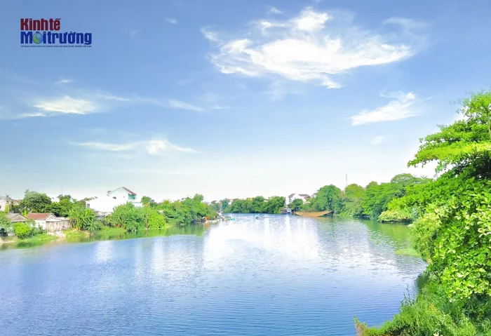 hinh-nen-thien-nhien-dong-song-xanh-1