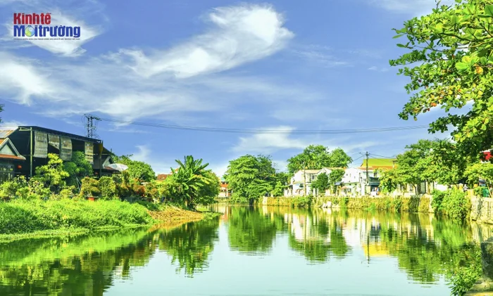 Ngắm nhìn những dòng sông xanh dịu mát trên mảnh đất cố đô Huế