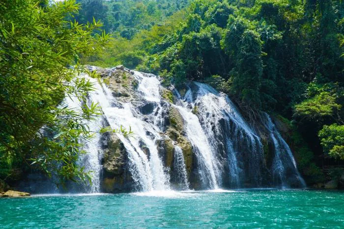 Vẻ đẹp hoang sơ, kỳ vĩ của thác nước ở Quảng Trị - Báo và Phát thanh,  Truyền hình Lạng Sơn