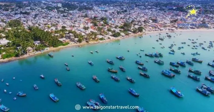 Khám phá cảnh đẹp Mũi Né với đồi cát, suối Tiên và làng chài thơ mộng